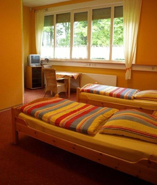 Econo Motel Goelzer Büchenbeuren Exteriér fotografie