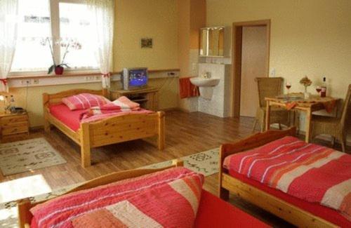 Econo Motel Goelzer Büchenbeuren Exteriér fotografie
